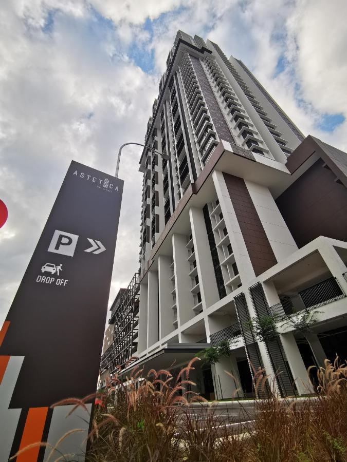 Astetica Residences 200Mbps Wifi Netflix Сери Кембанган Екстериор снимка